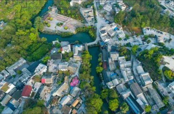 近日，浙江省財(cái)政廳、浙江省生態(tài)環(huán)境廳發(fā)布公告，提前下達(dá)2025年省生態(tài)環(huán)境保護(hù)專項(xiàng)資金，本次下達(dá)資金6.8億元。